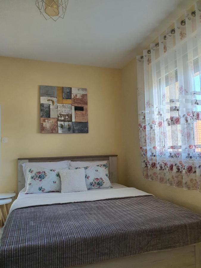 Village House Dunja Virpazar Luaran gambar