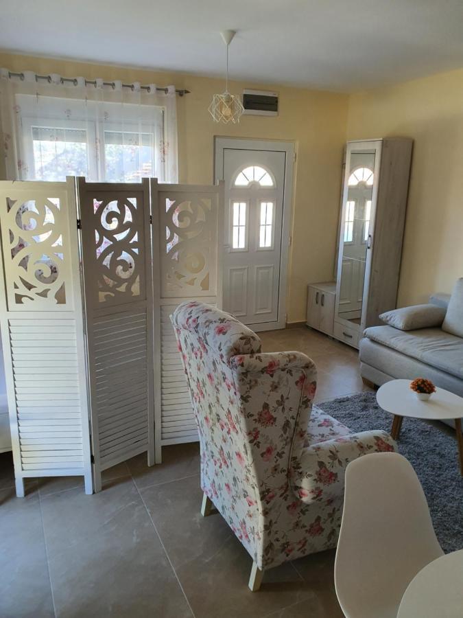 Village House Dunja Virpazar Luaran gambar