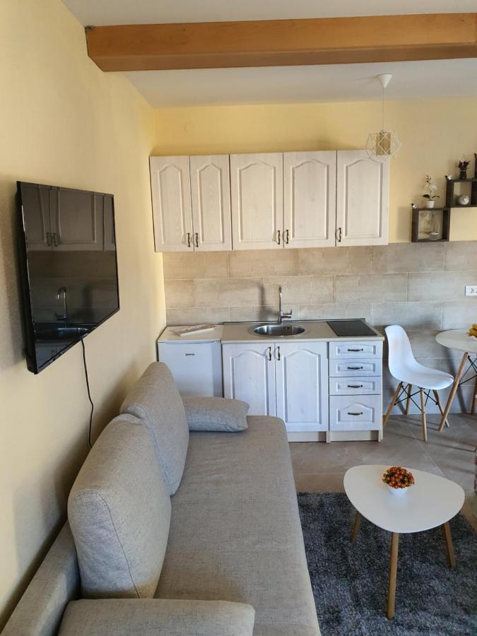 Village House Dunja Virpazar Luaran gambar