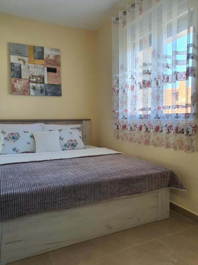 Village House Dunja Virpazar Luaran gambar